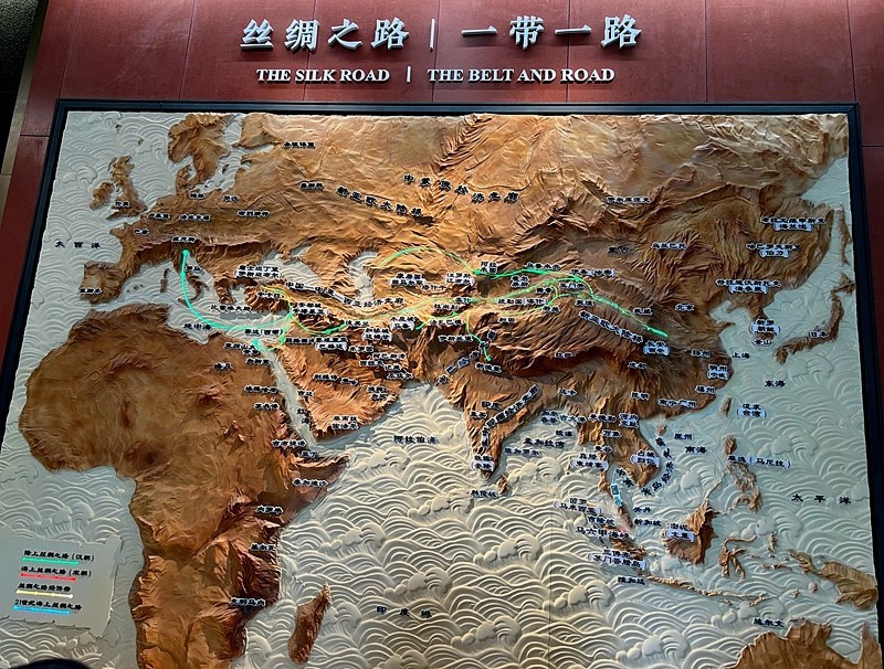 《不老松：纪实游摄》手机片：甘肃、新疆游！（20）霍尔果斯口岸！