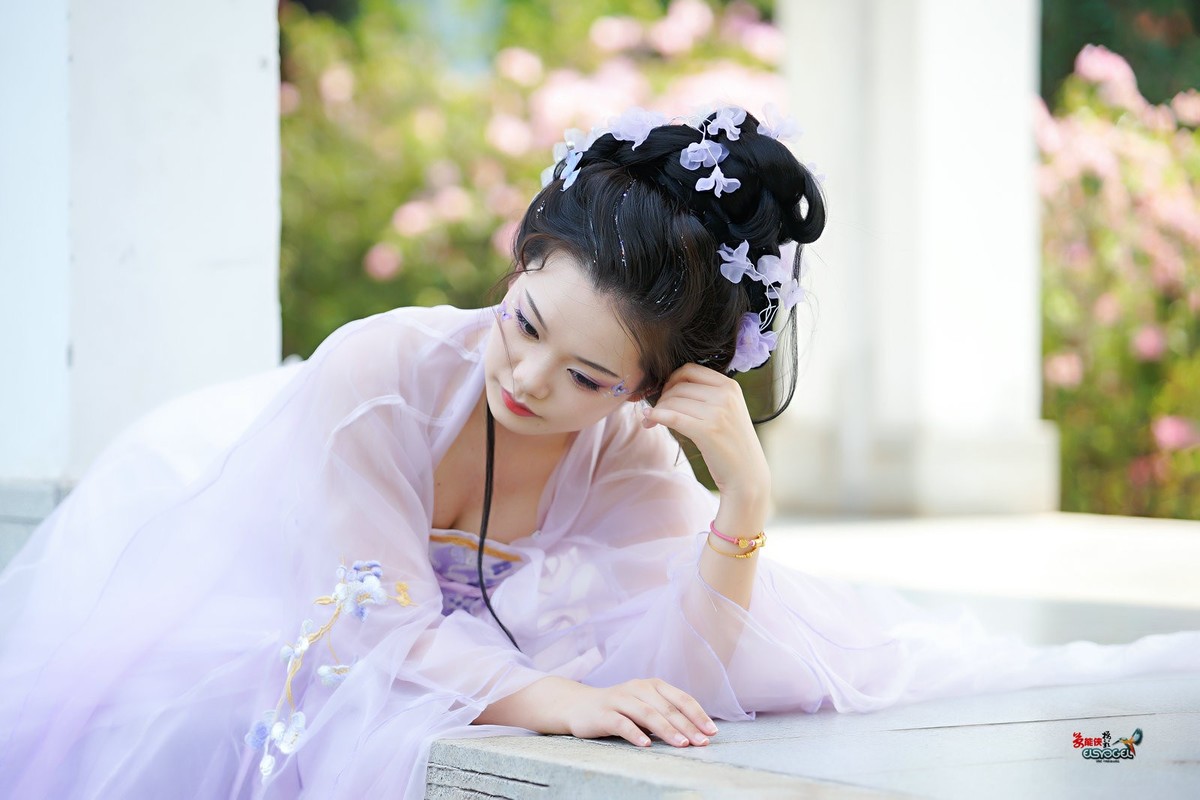 【春日燕】---小越