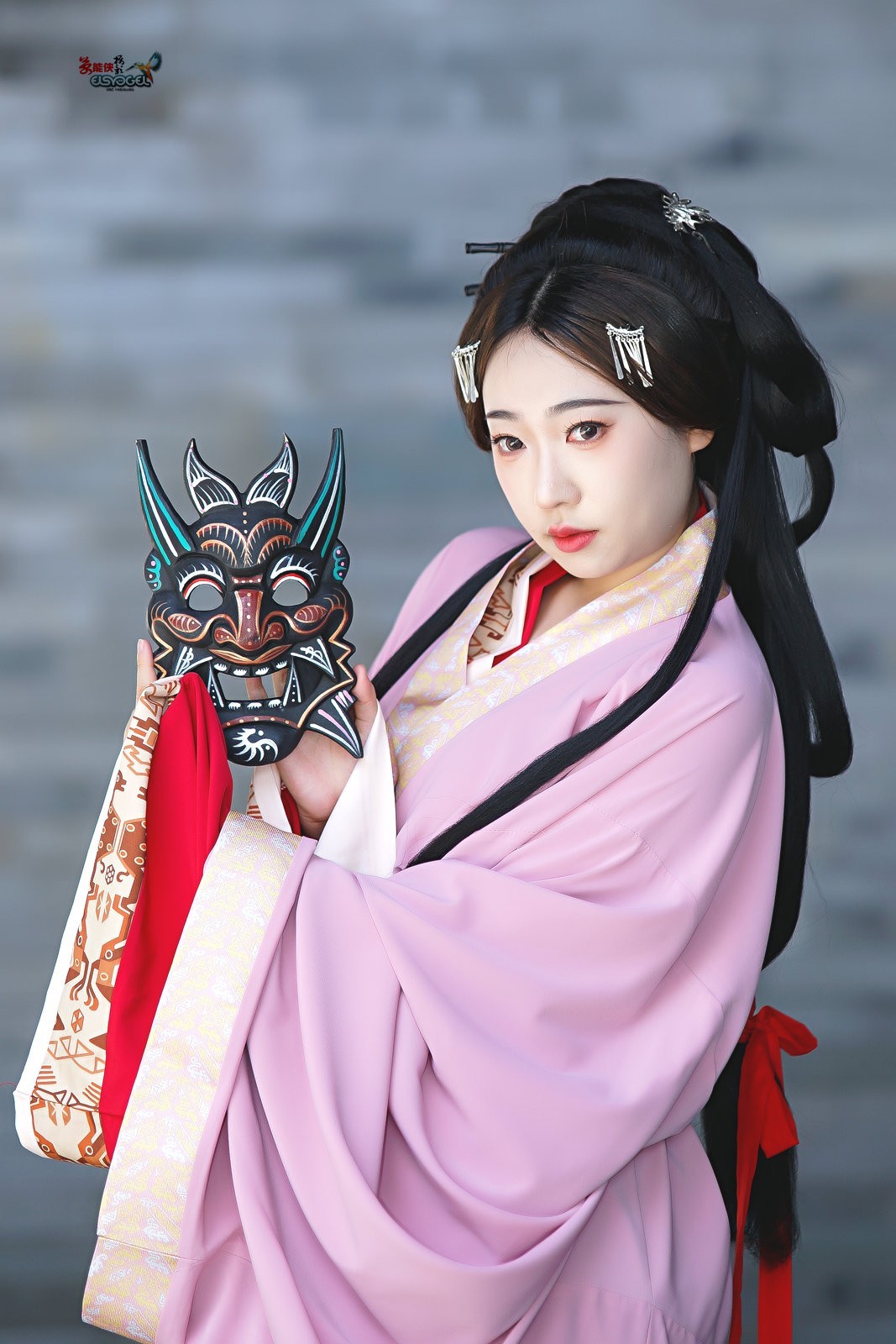 【面具战袍佳人】---兔子