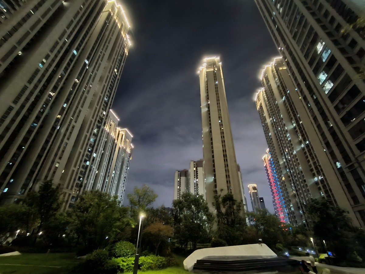 漫步星城 走街串巷（475）酷暑难耐