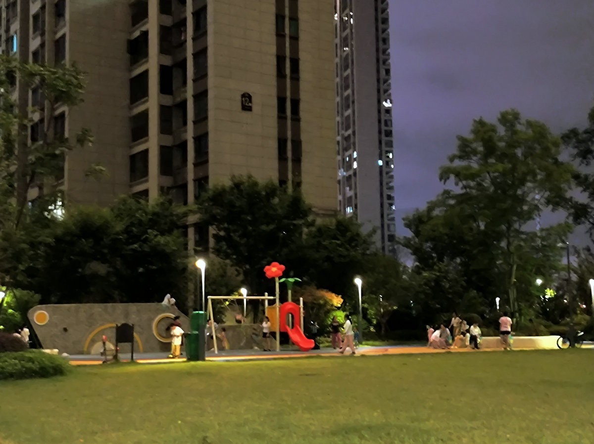 漫步星城 走街串巷（475）酷暑难耐