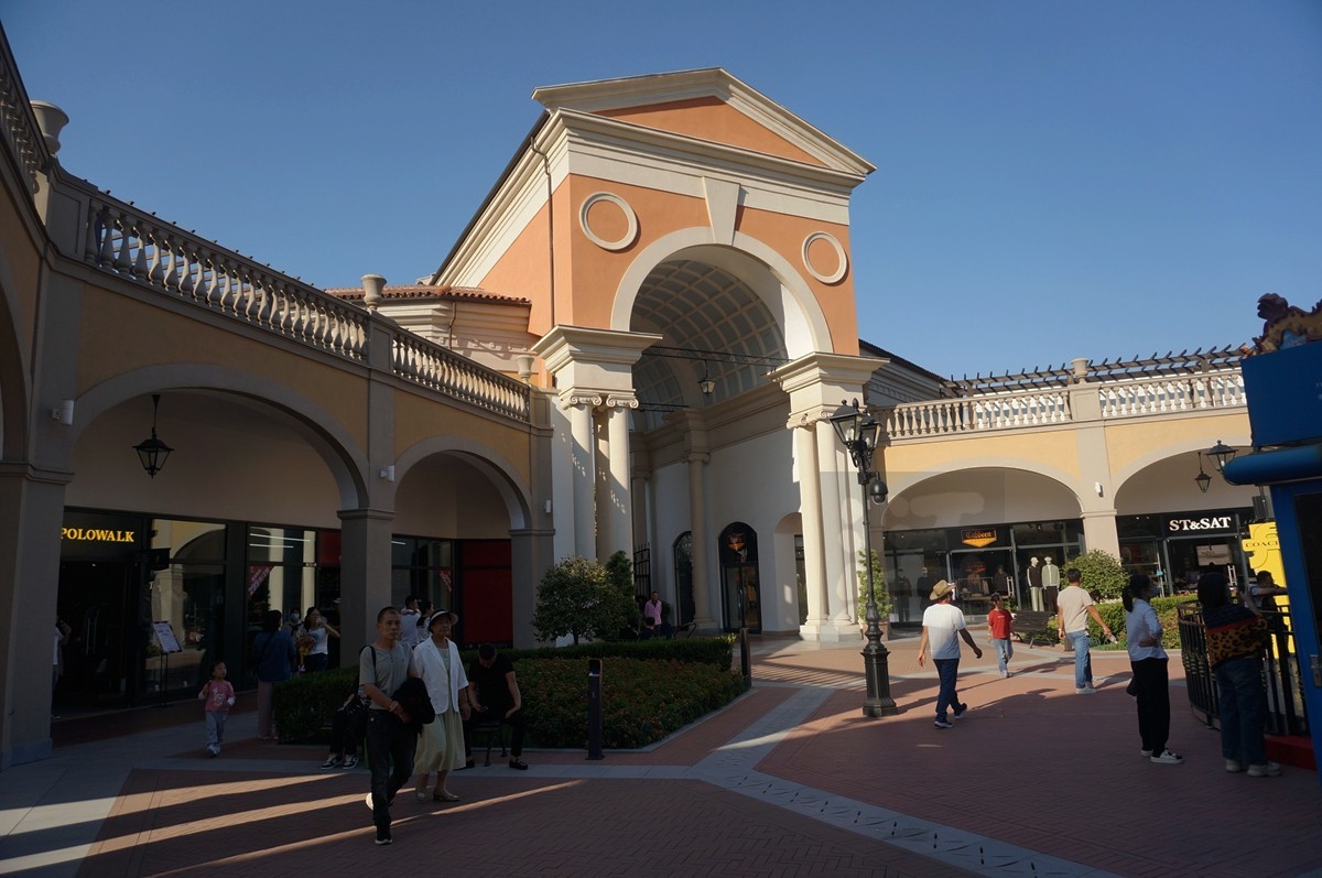 佛罗伦萨小镇1*奥莱——武汉随笔