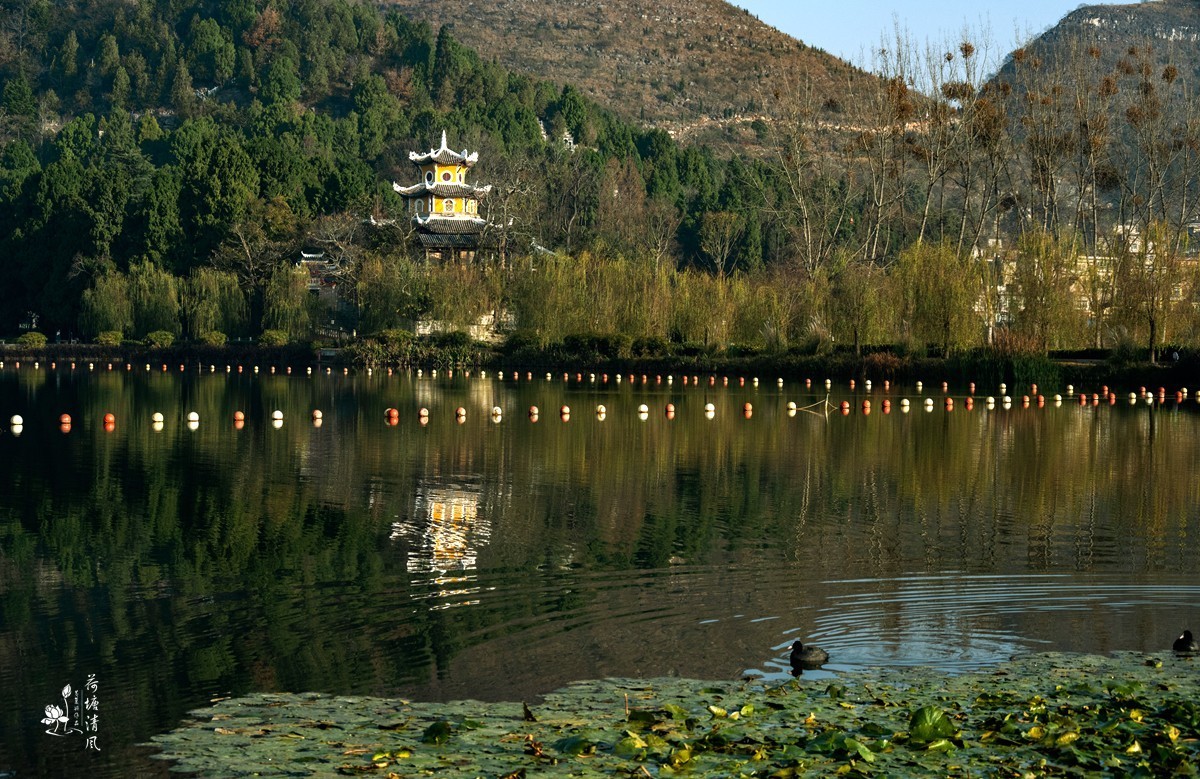 2025年第一拍，小寒节气，加油之城安龙，阳光明媚，晴空万里，吃完早餐到半水湖畔走了