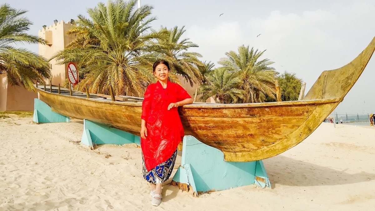 留影“阿布扎比”（阿联酋）