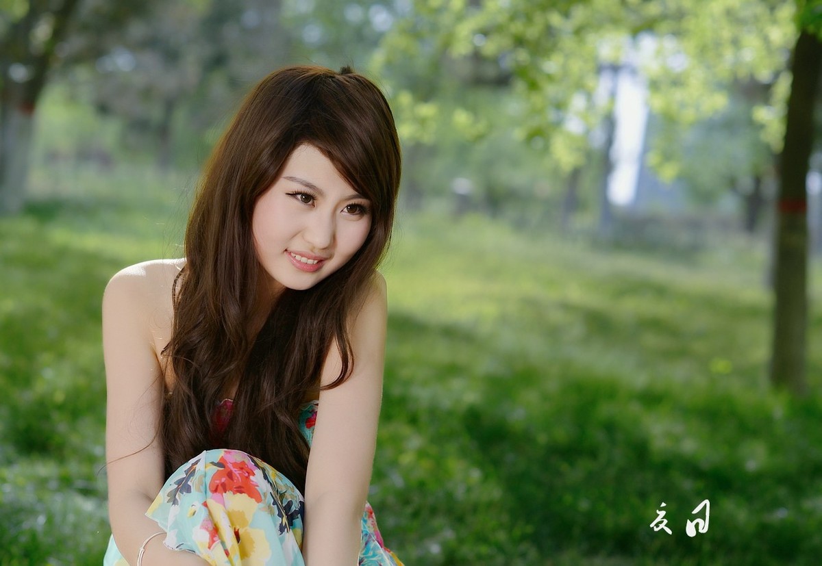 #夏日人像# 花裙子甜甜