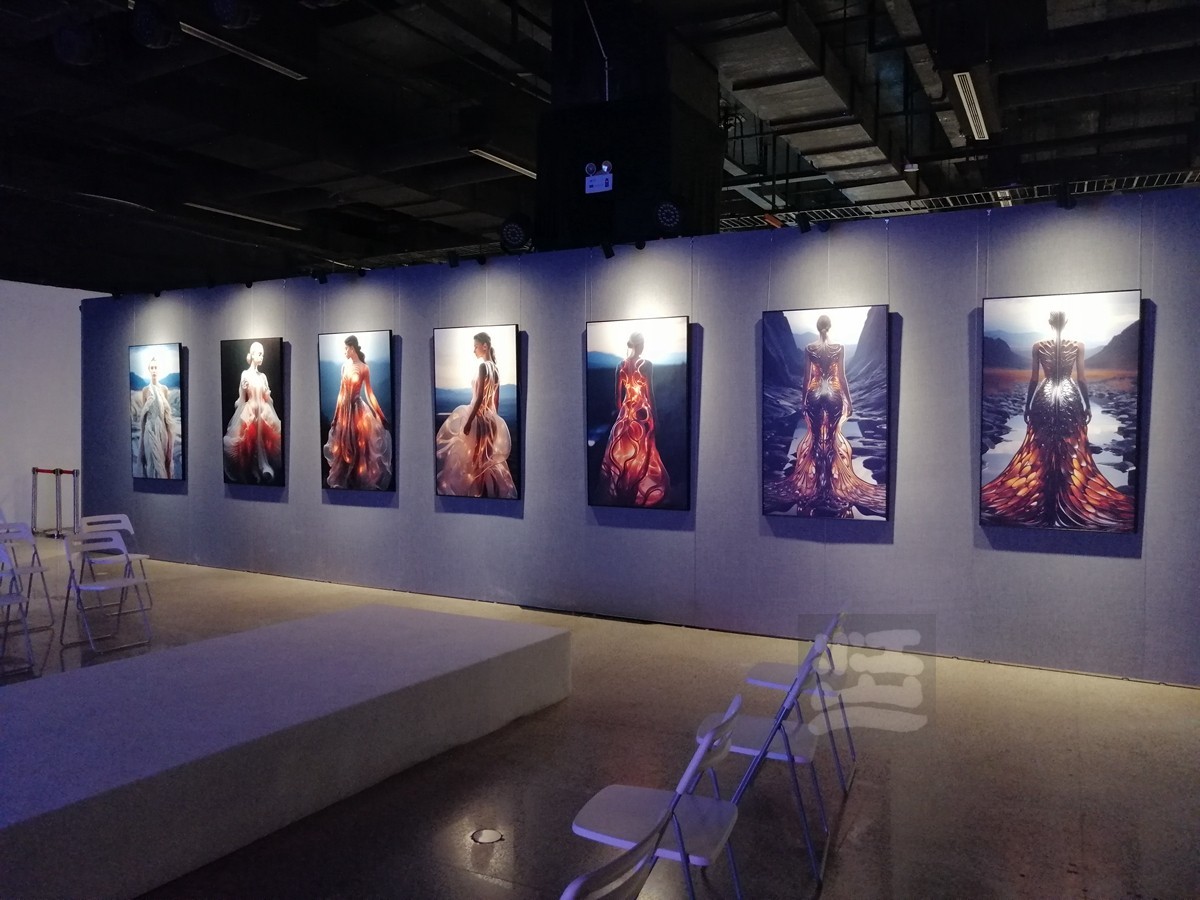 中国光谷人工智能AI艺术展——武汉随笔