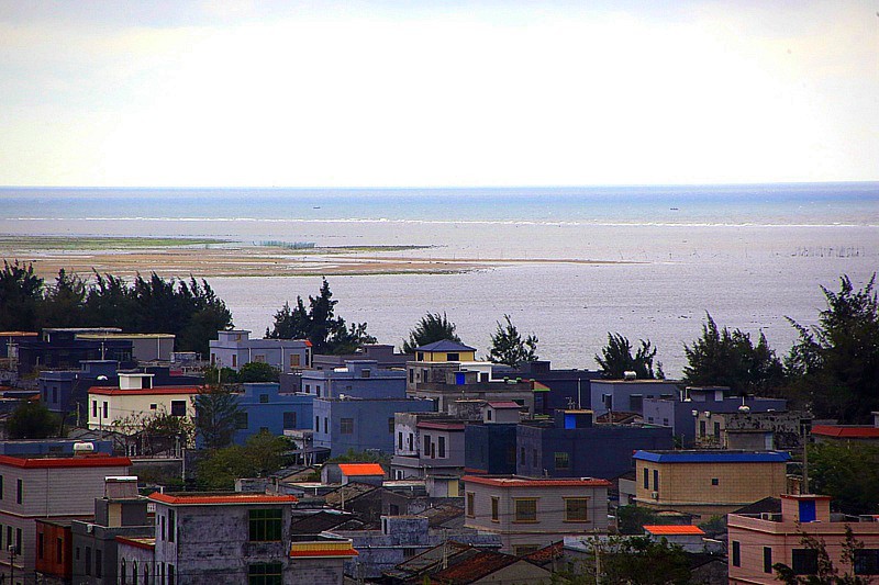 《不老松：忆海南游记》21.01.29长島蓝湾之邻村景！