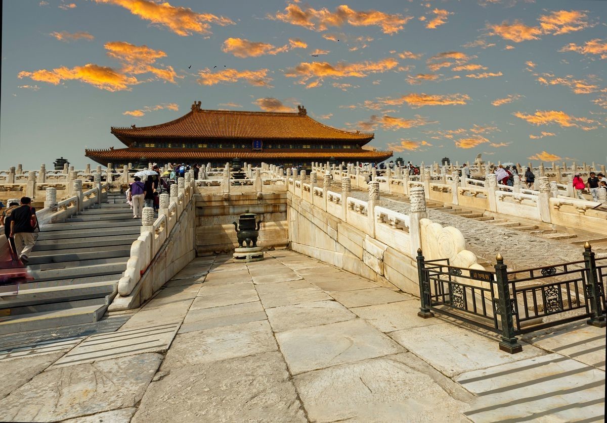 龙庭遗韵--从明清到今朝的时间回响