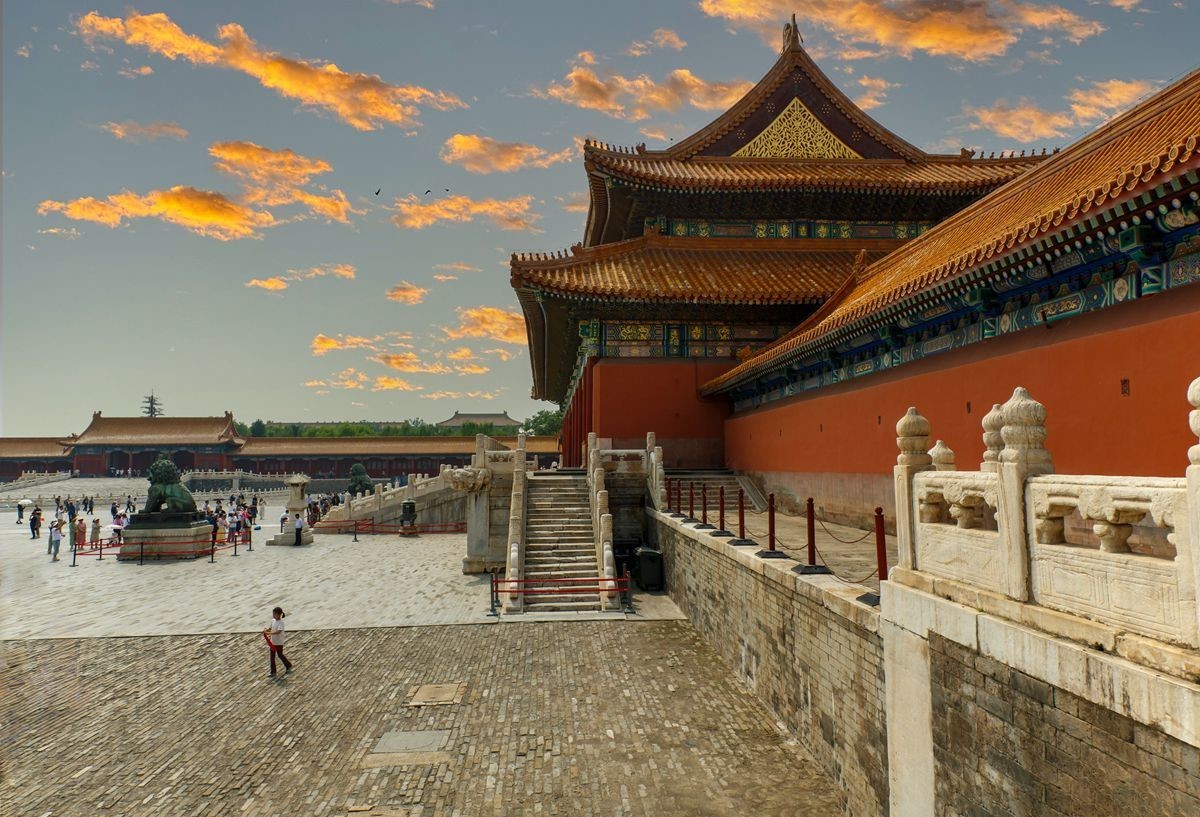 龙庭遗韵--从明清到今朝的时间回响