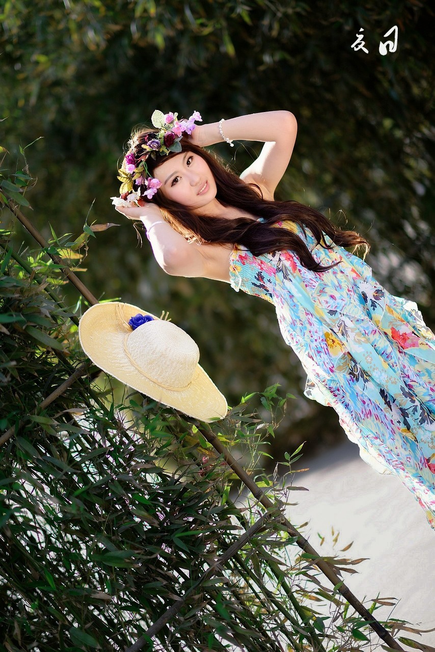 #夏日人像# 花裙子甜甜