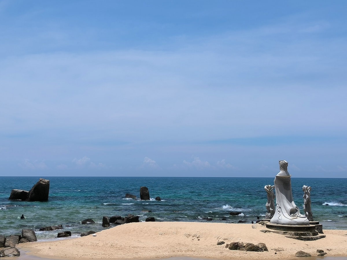 2024夏 海南环岛行（74）俯瞰海门奇石