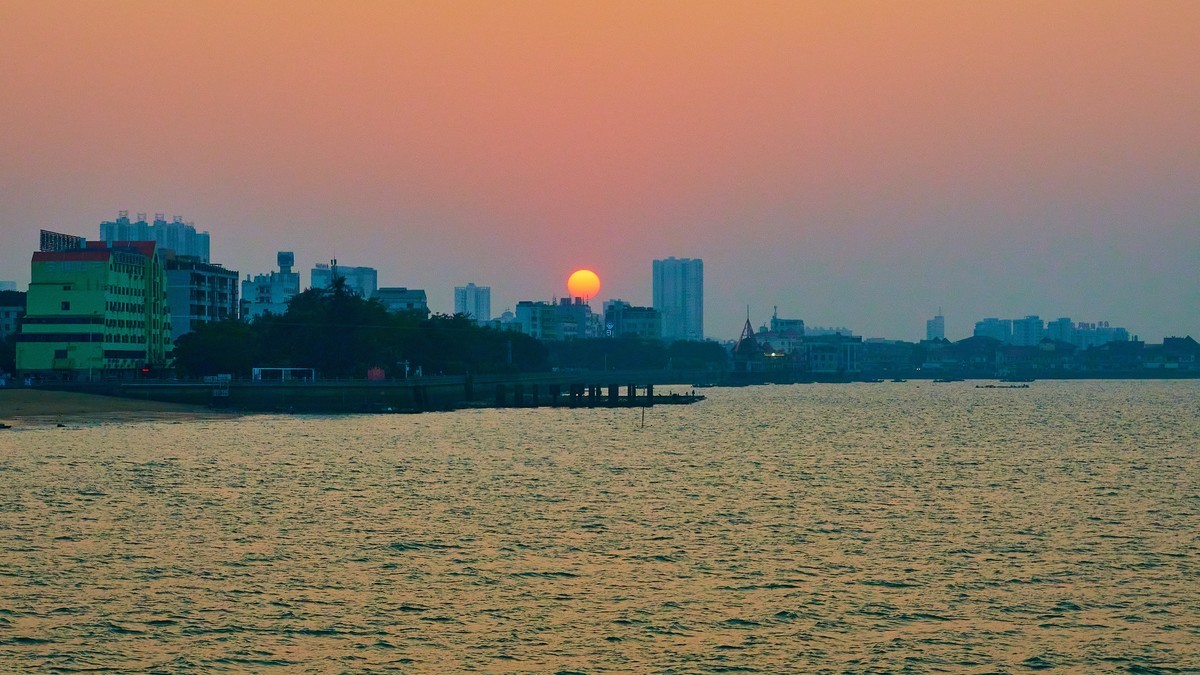 日落时分  北海金滩