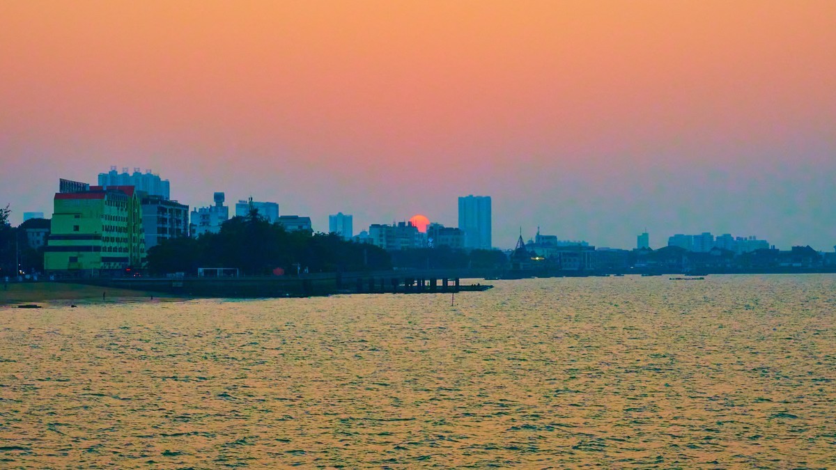 日落时分  北海金滩