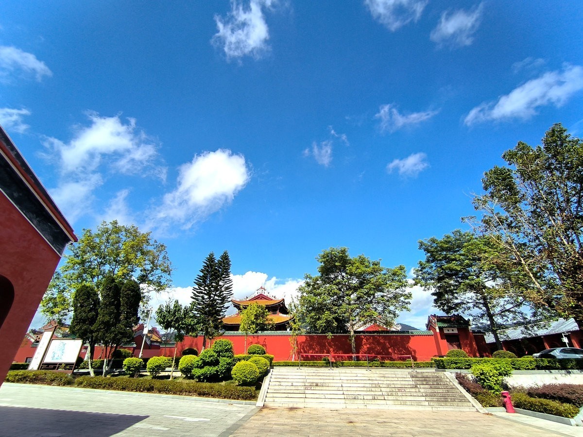 2024夏 海南环岛行（186）贺州文庙