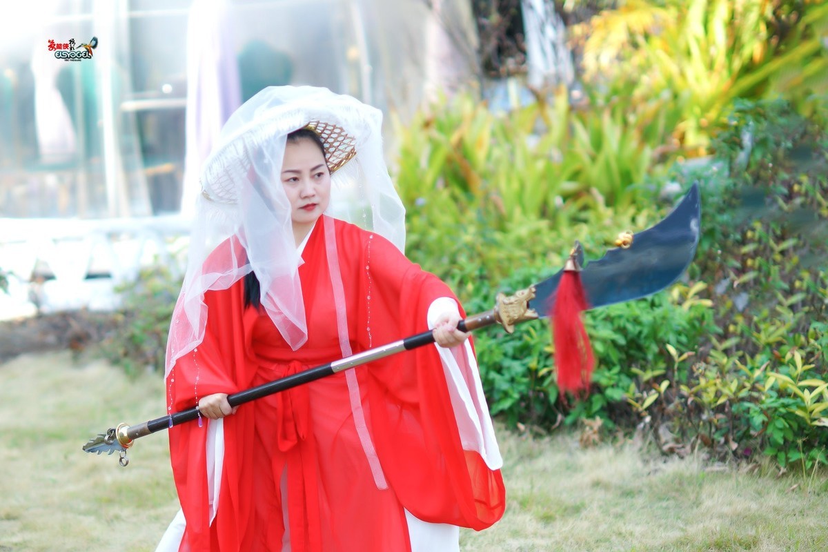 【大关刀美女】---超超