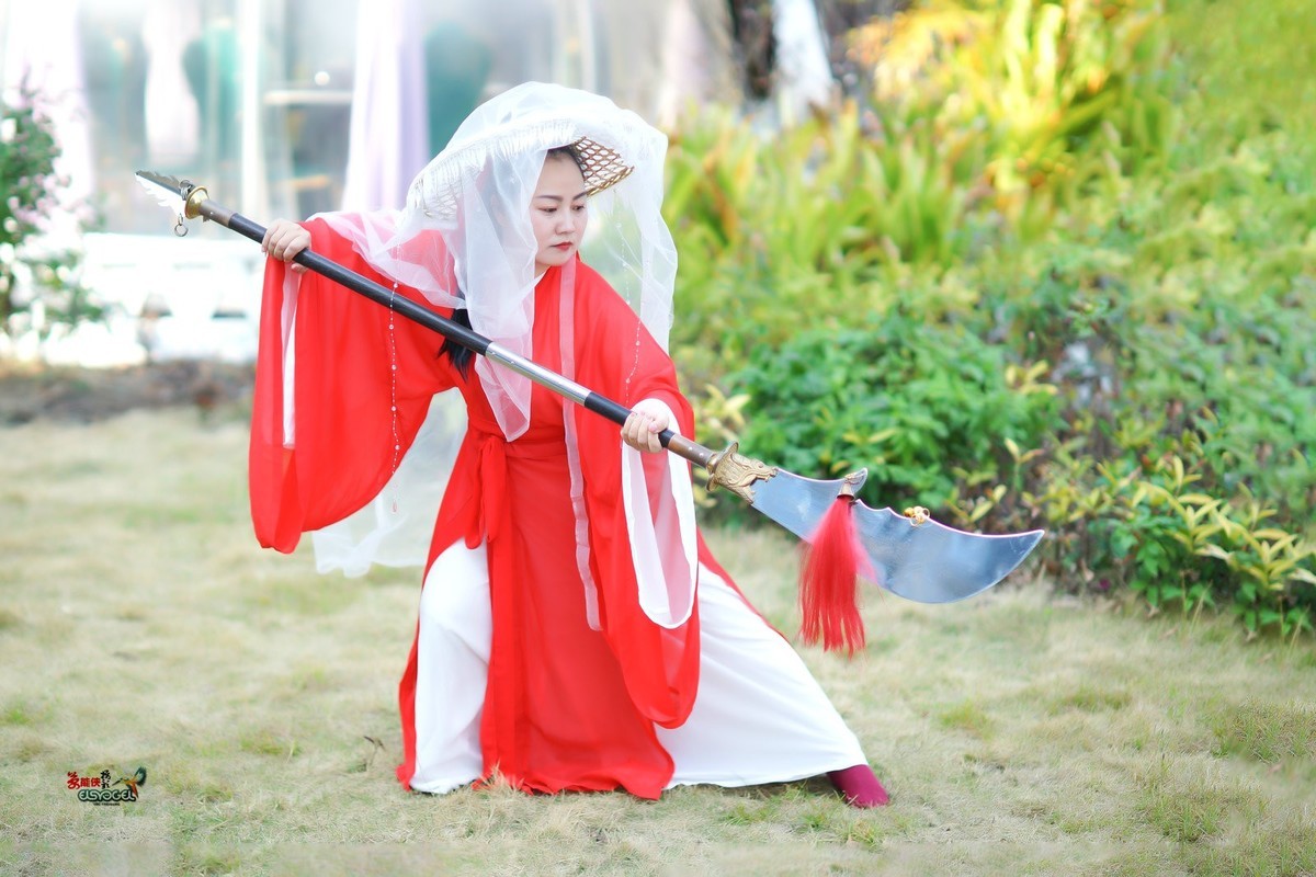 【大关刀美女】---超超