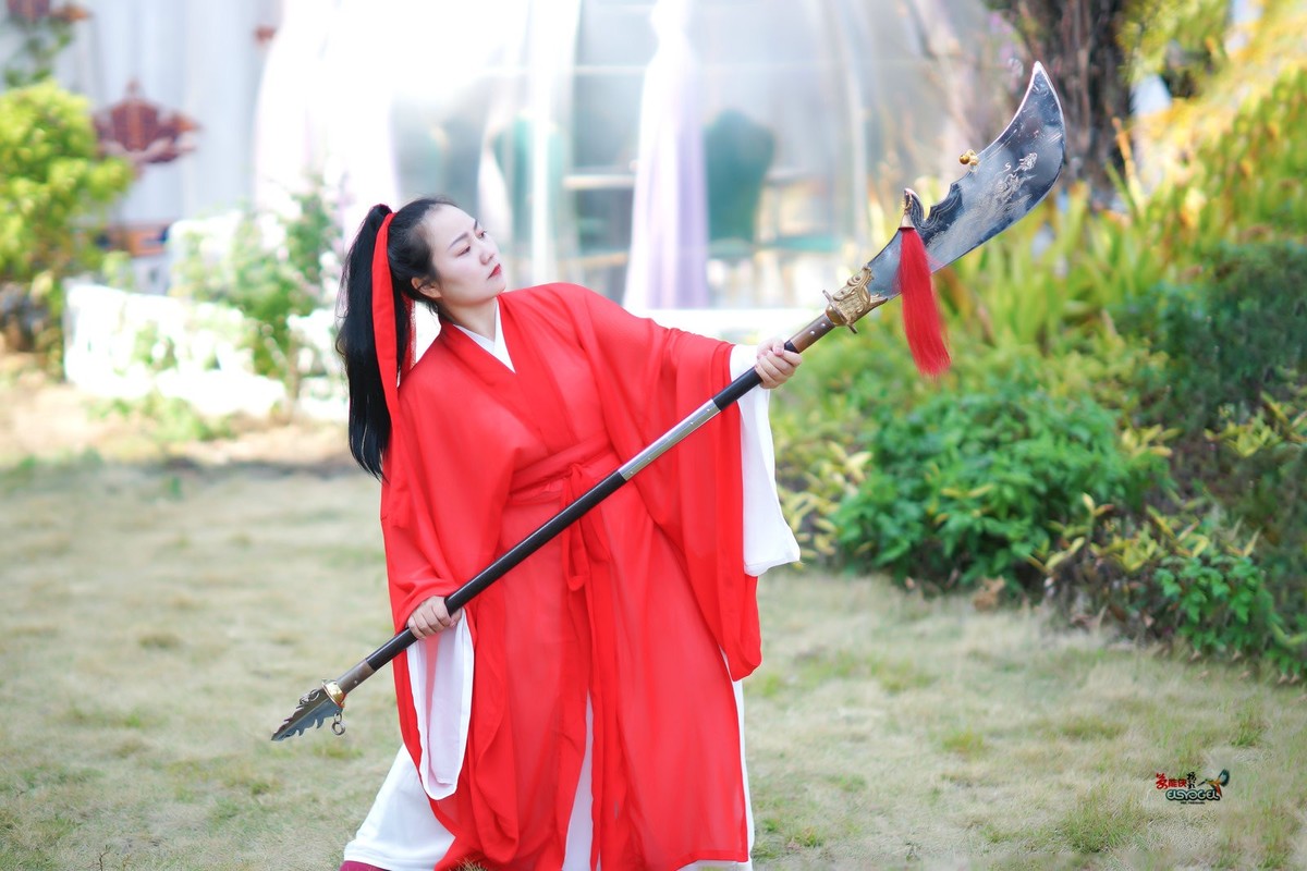 【大关刀美女】---超超