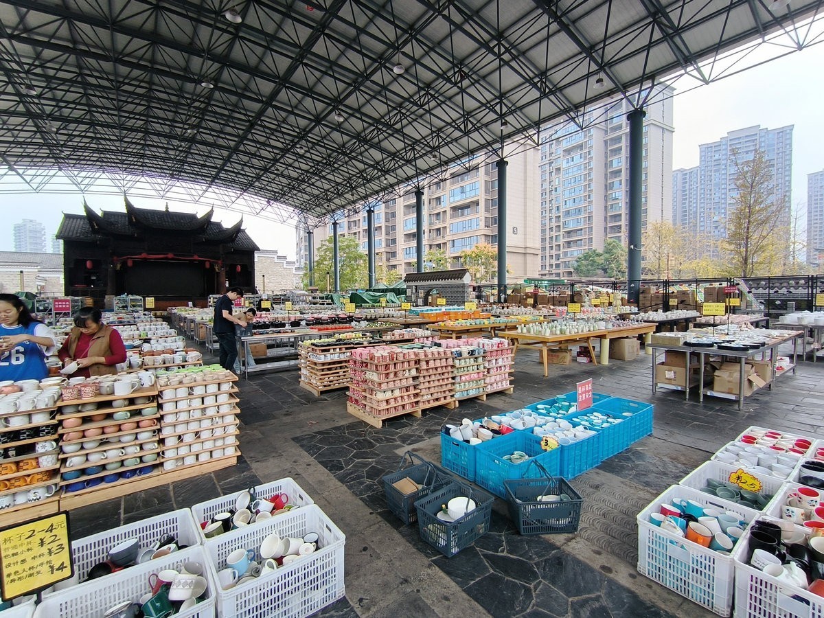 漫步星城 走街串巷（540）欢乐捡瓷