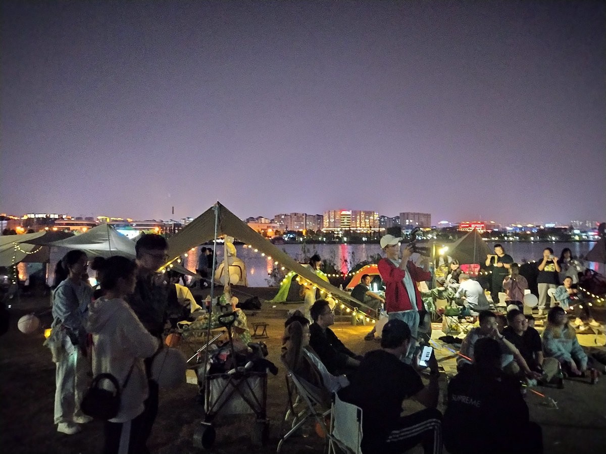 漫步星城 走街串巷（314）疫情期间:全民歌声温暖人心