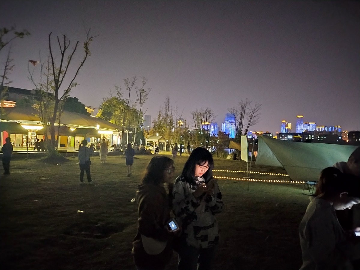 漫步星城 走街串巷（314）疫情期间:全民歌声温暖人心