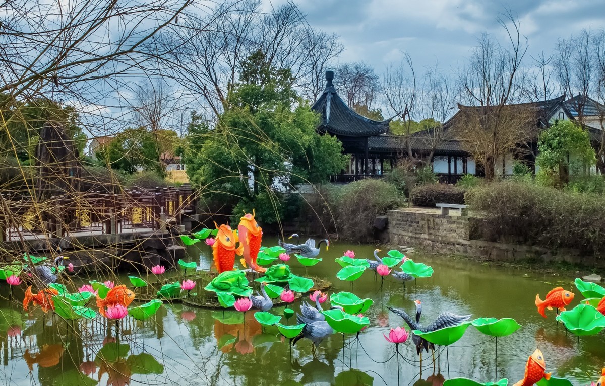南山寺莲花池