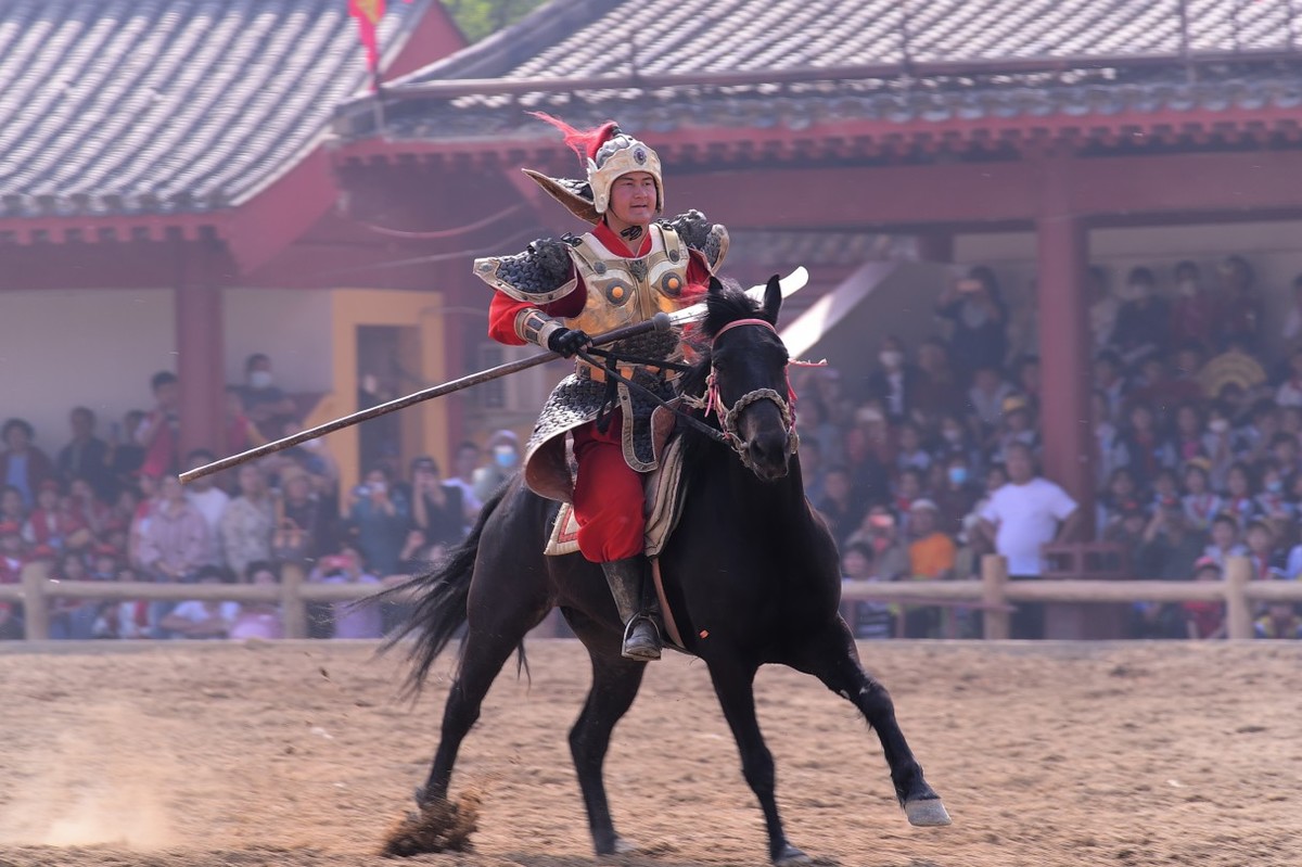 开封清明上河园一日游