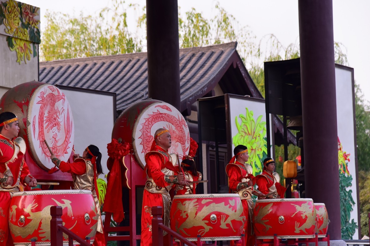 开封清明上河园一日游