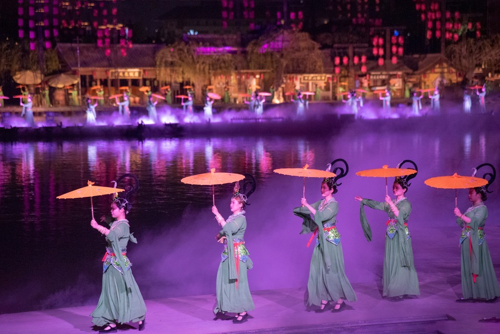 开封清明上河园一日游