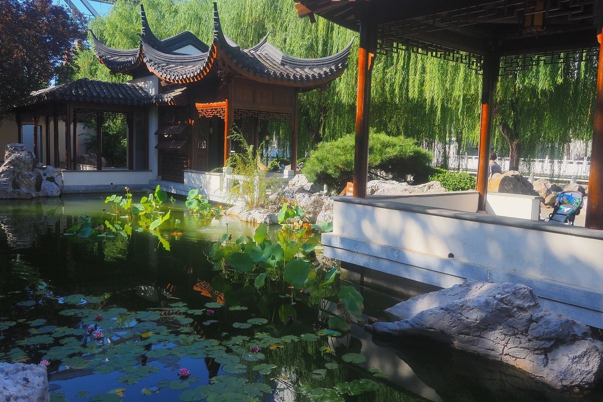 民心河畔的小公园—裕园