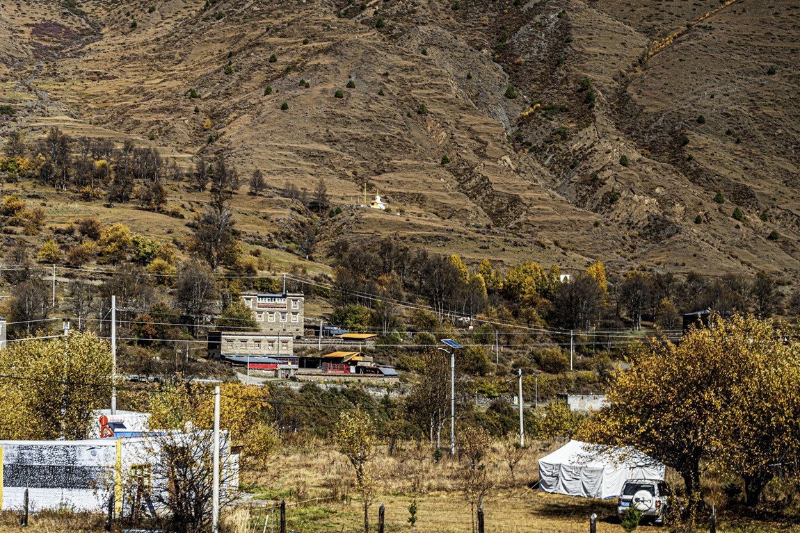 行走在318国道--新都桥段【2】