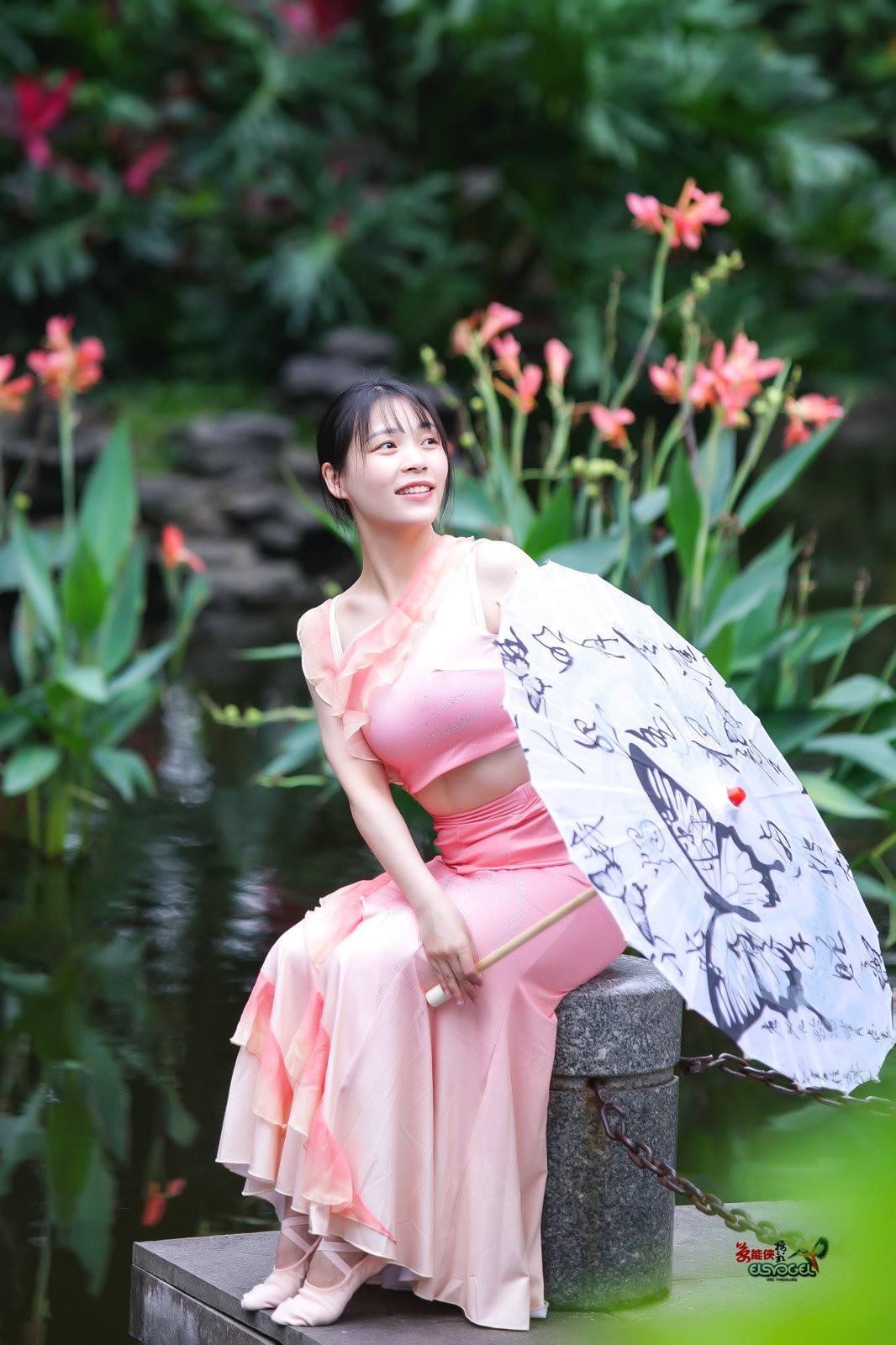 【粉色傣族少女】---佳佳