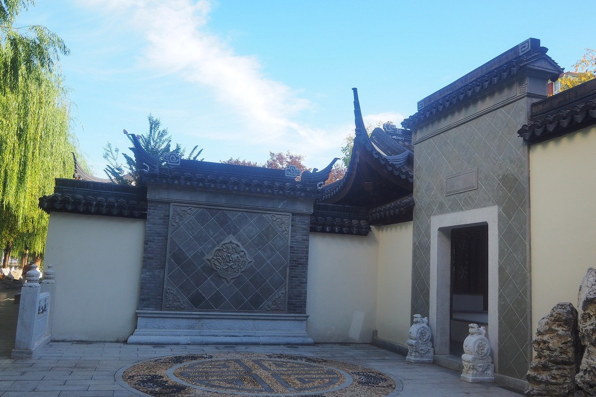 民心河畔的小公园—裕园