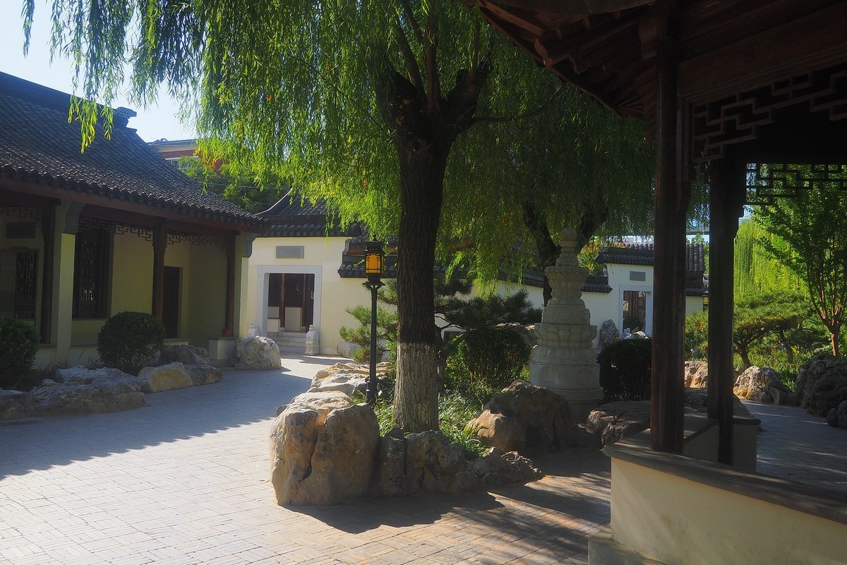 民心河畔的小公园—裕园