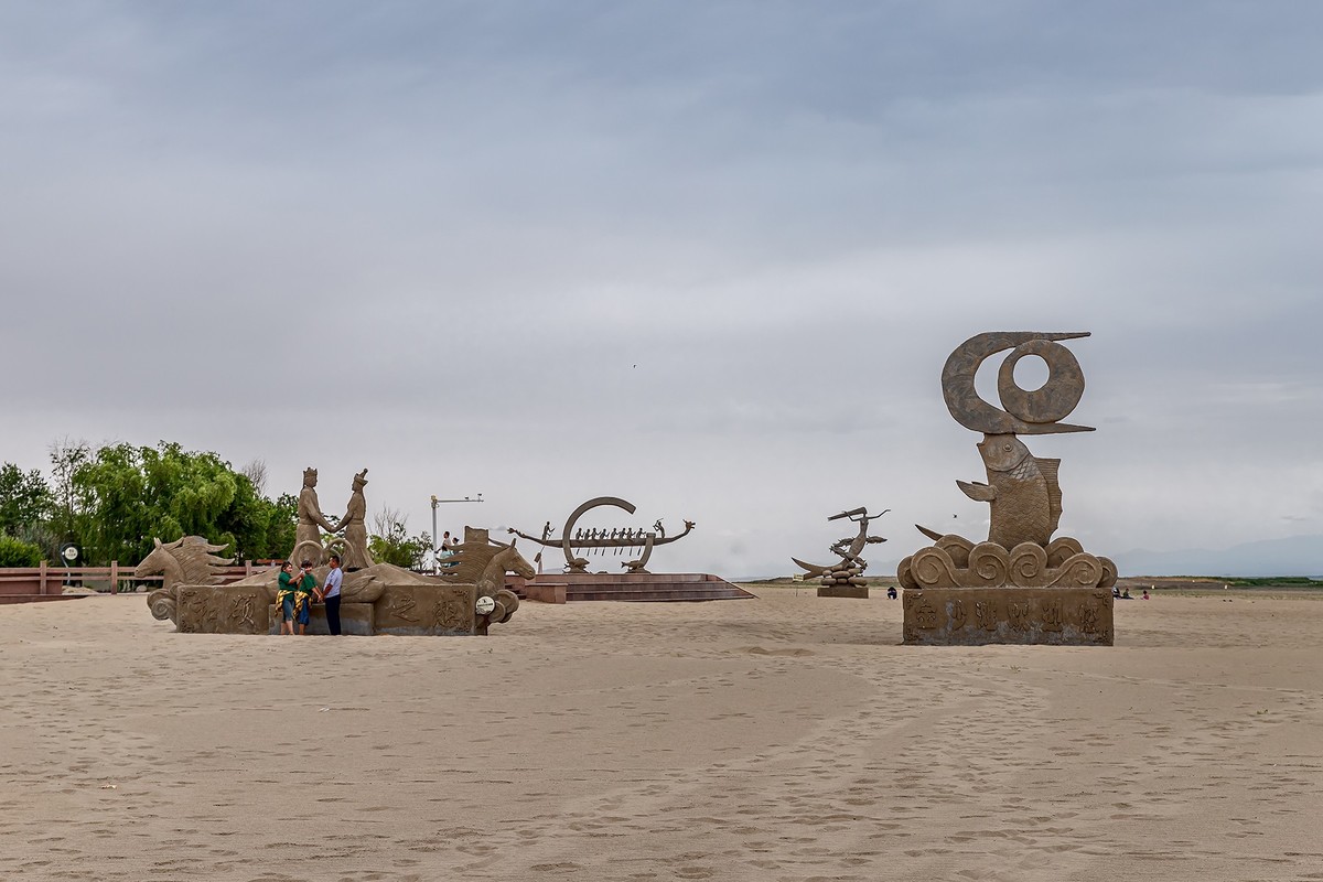 旅游记录 ：新疆 · 巴音郭楞 · 和硕 · 金沙滩