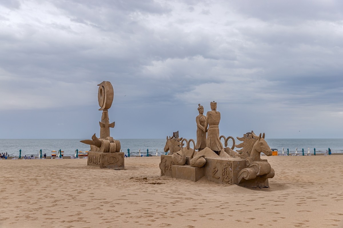 旅游记录 ：新疆 · 巴音郭楞 · 和硕 · 金沙滩