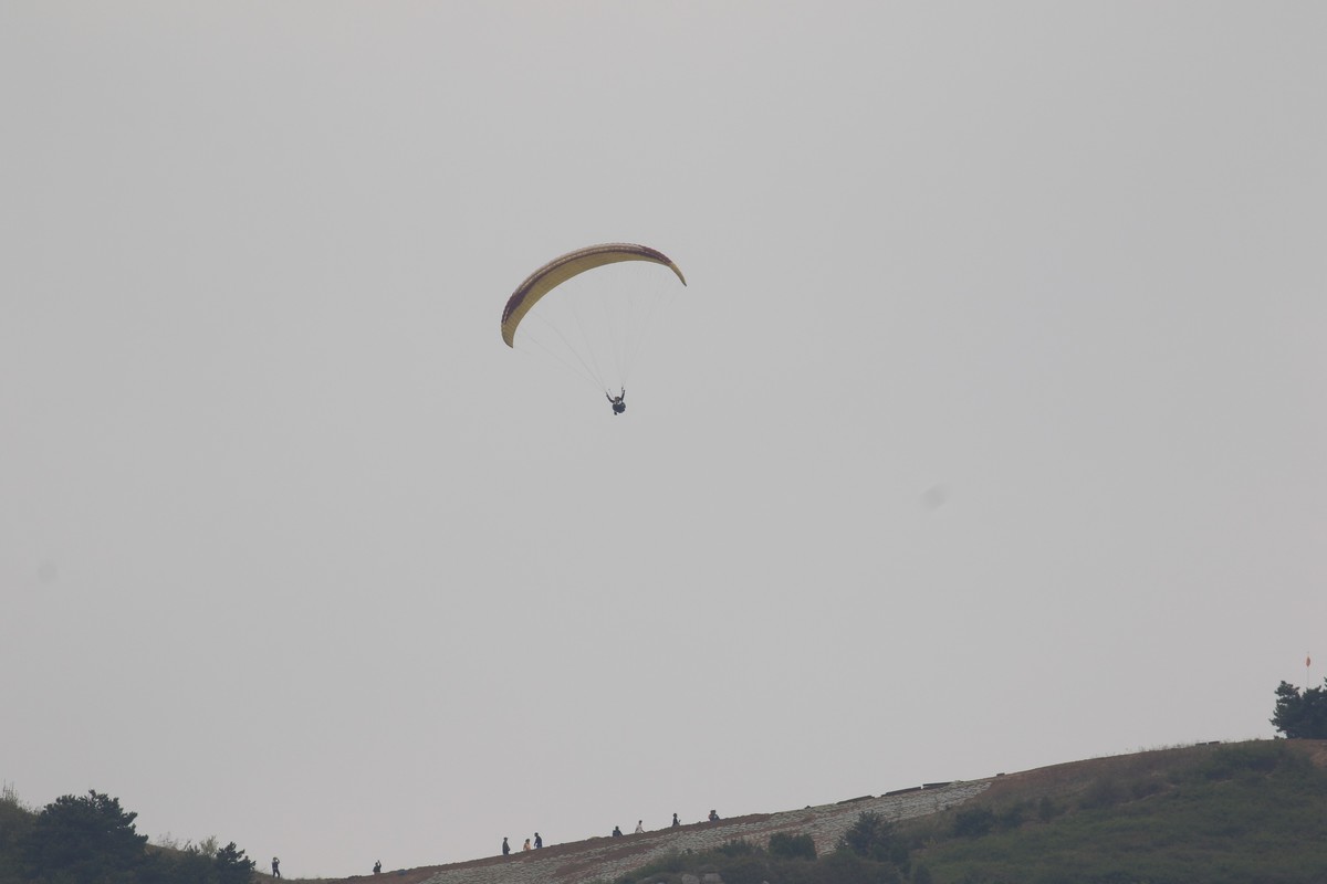 太原市岖围山滑翔伞基地
