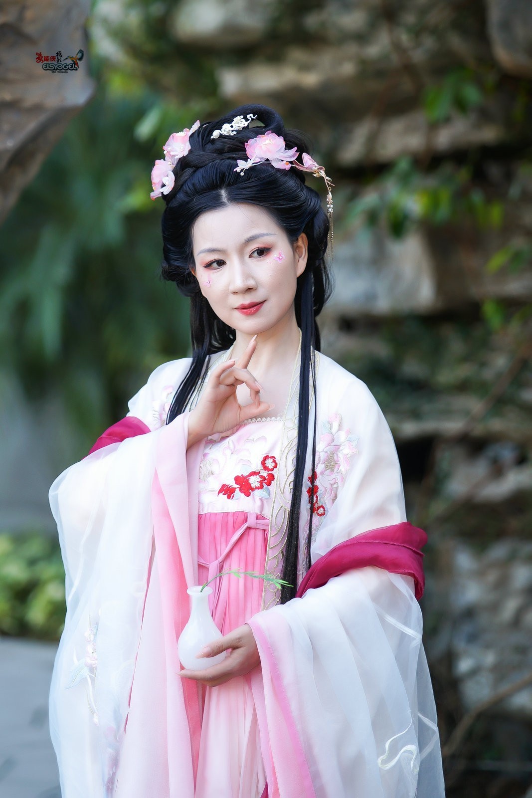 【后花园仙女】--- 婉灵