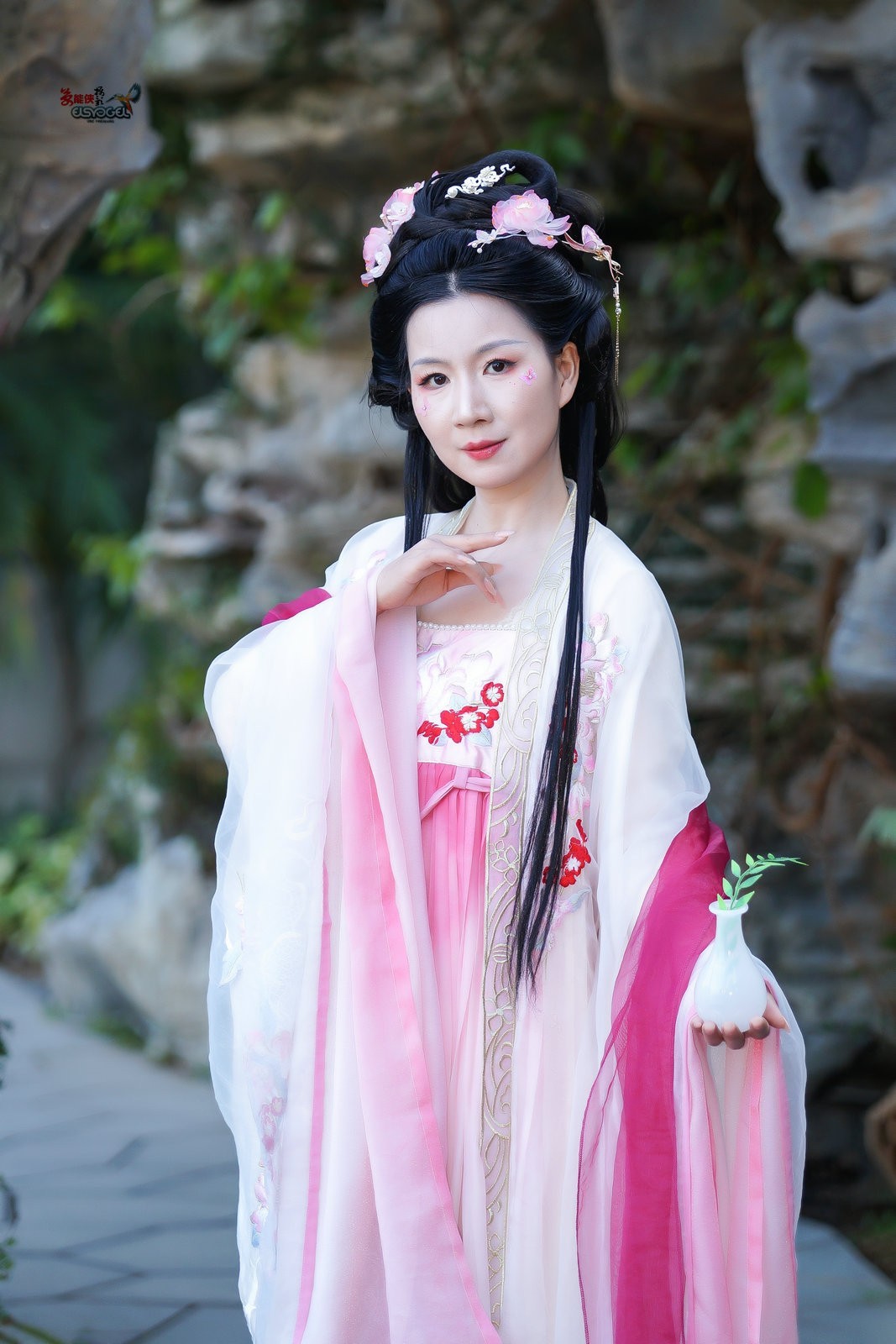 【后花园仙女】--- 婉灵