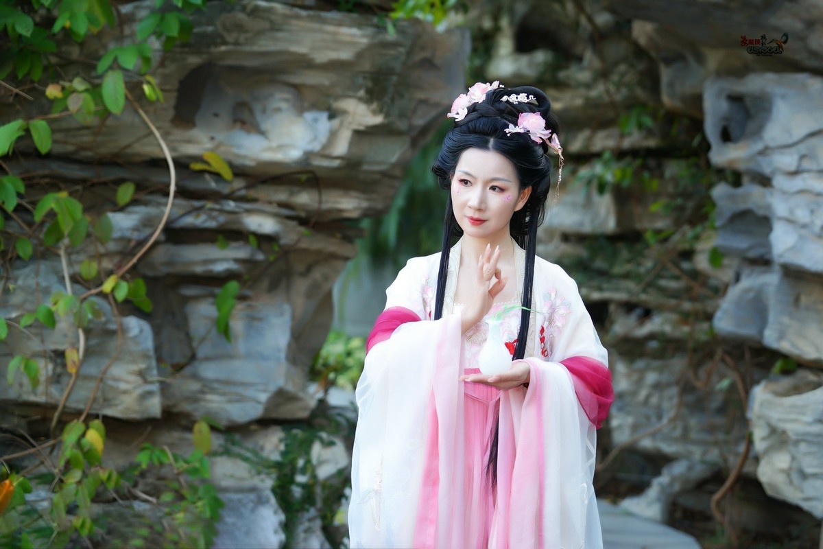 【后花园仙女】--- 婉灵