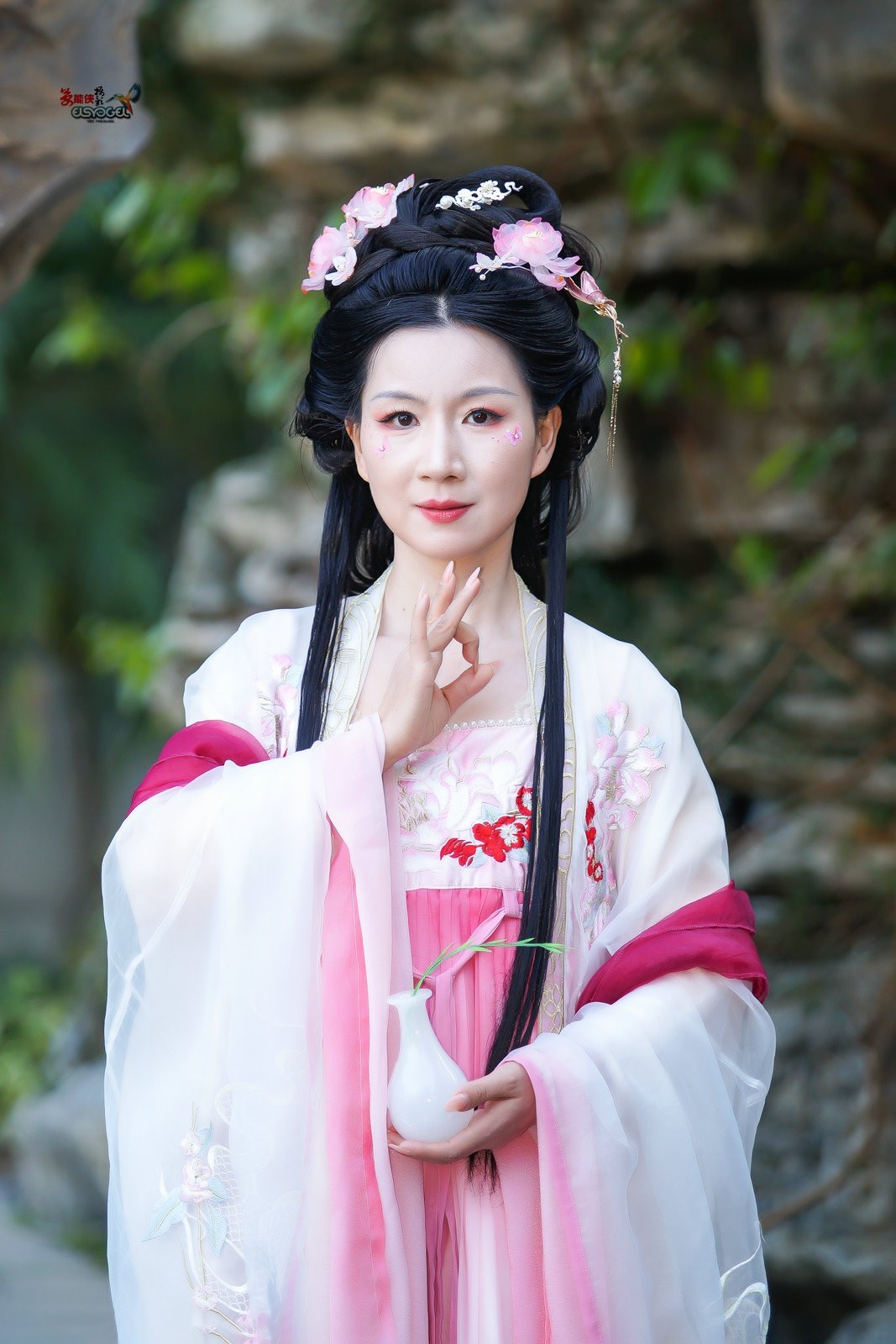 【后花园仙女】--- 婉灵