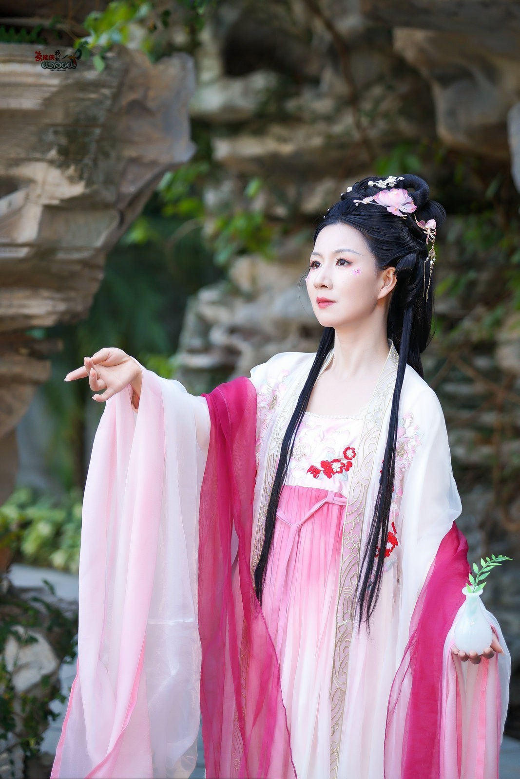 【后花园仙女】--- 婉灵