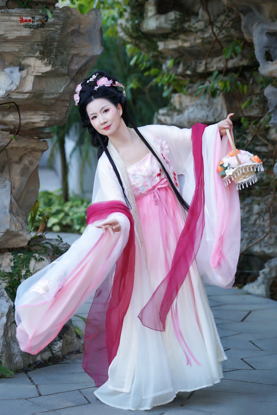 【后花园仙女】--- 婉灵