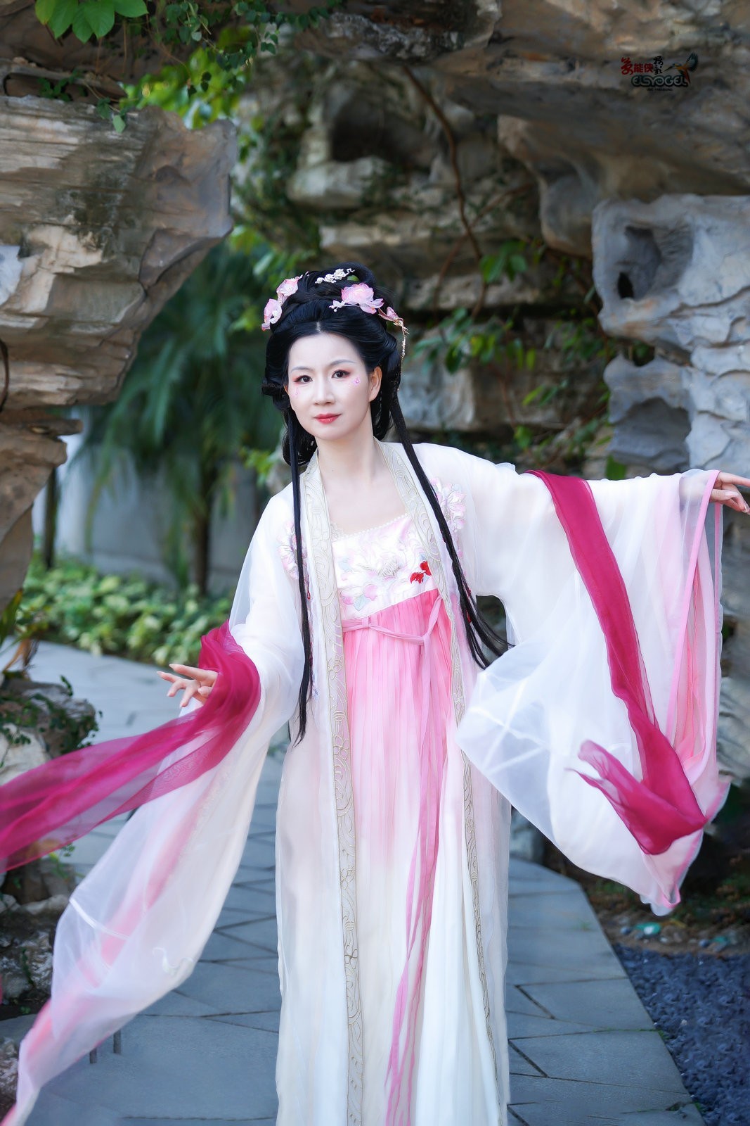 【后花园仙女】--- 婉灵