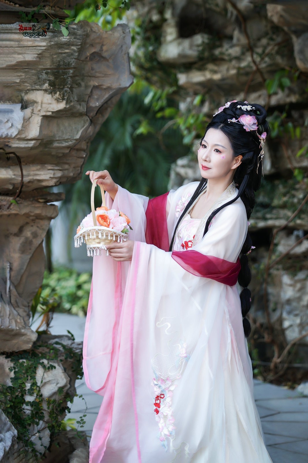 【后花园仙女】--- 婉灵