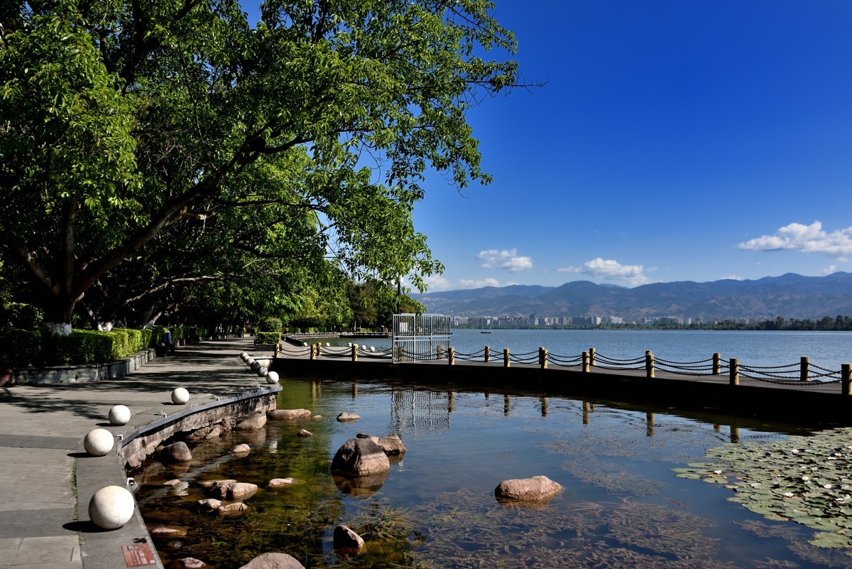 邛海湖畔【15】