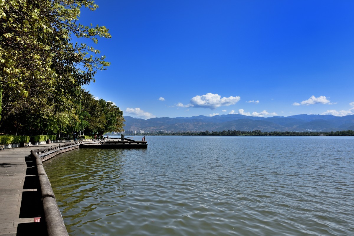 邛海湖畔【15】