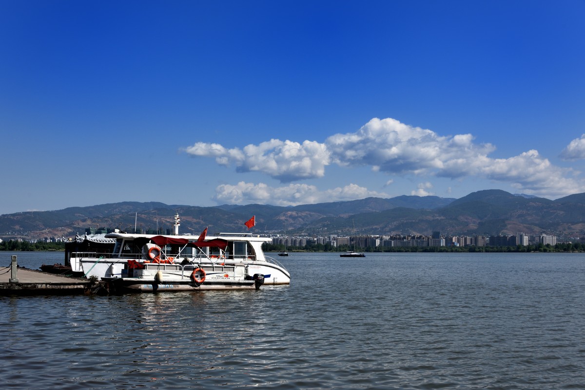 邛海湖畔【15】