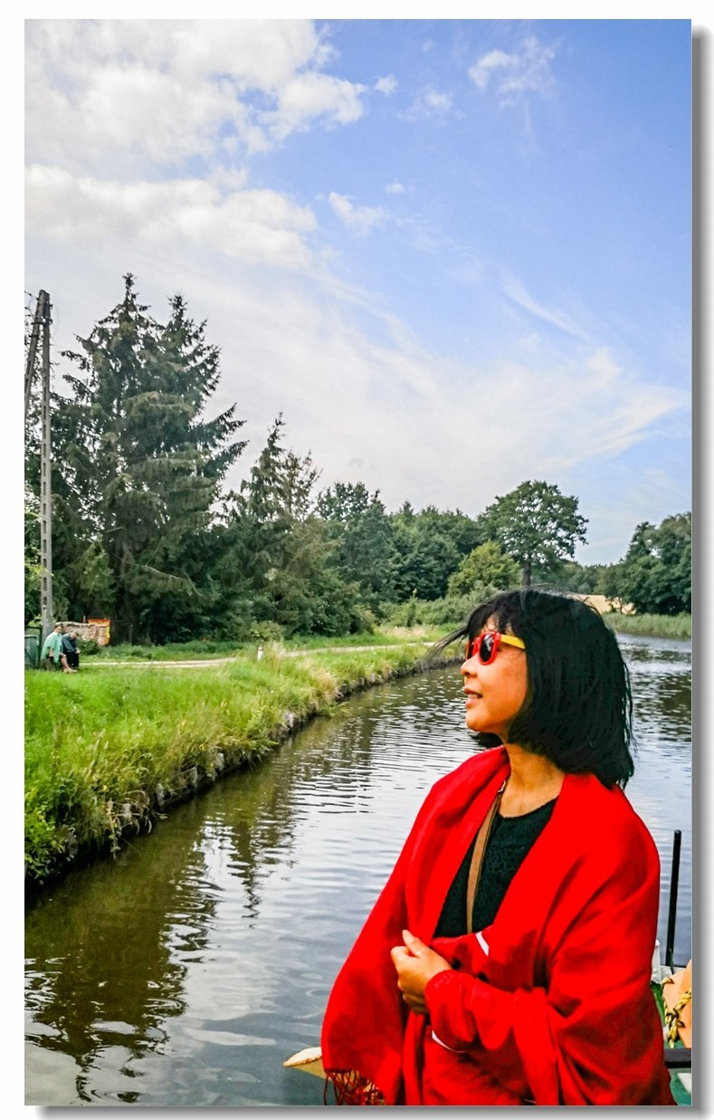 湿地人影（波兰）