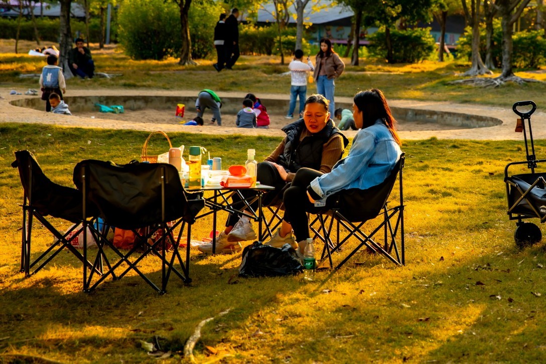 享受阳光下的幸福