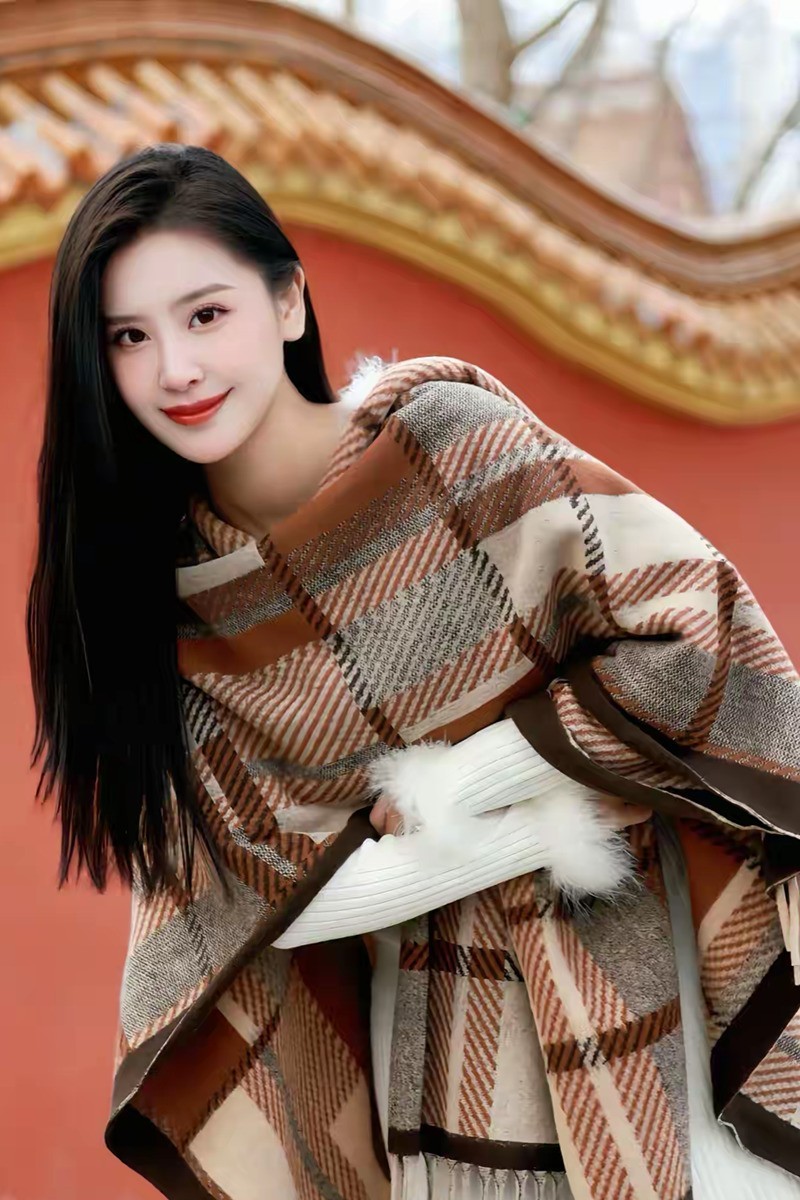 湖南大学女生--小娜